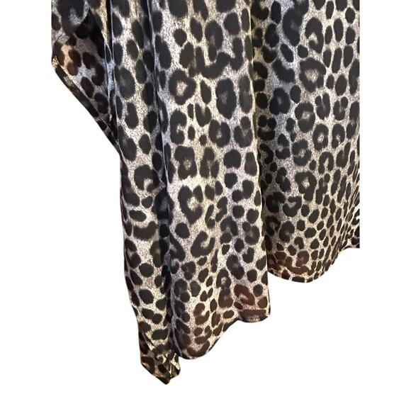 Michael Kors Women’s Black & White Leopard Print Soft Flowy Poncho Top Size 1X - Picture 10 of 13